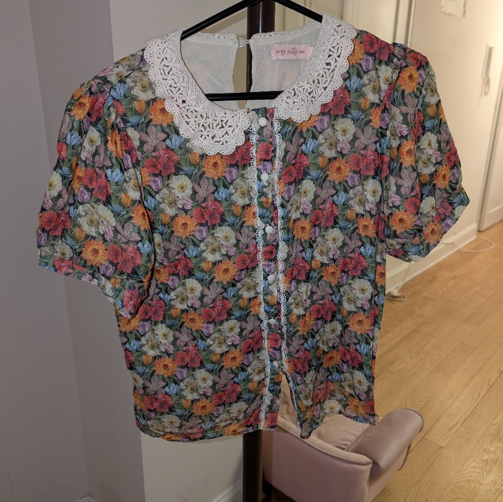 Ivy city Co Floral Lace Blouse